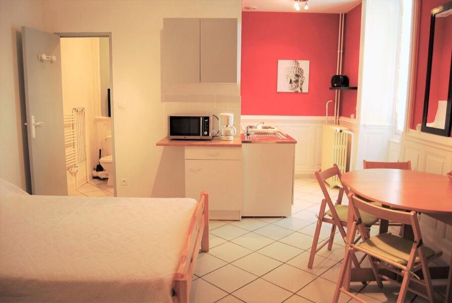 Residence Du Rhone Et Des Thermes 네레스레벵즈 외부 사진